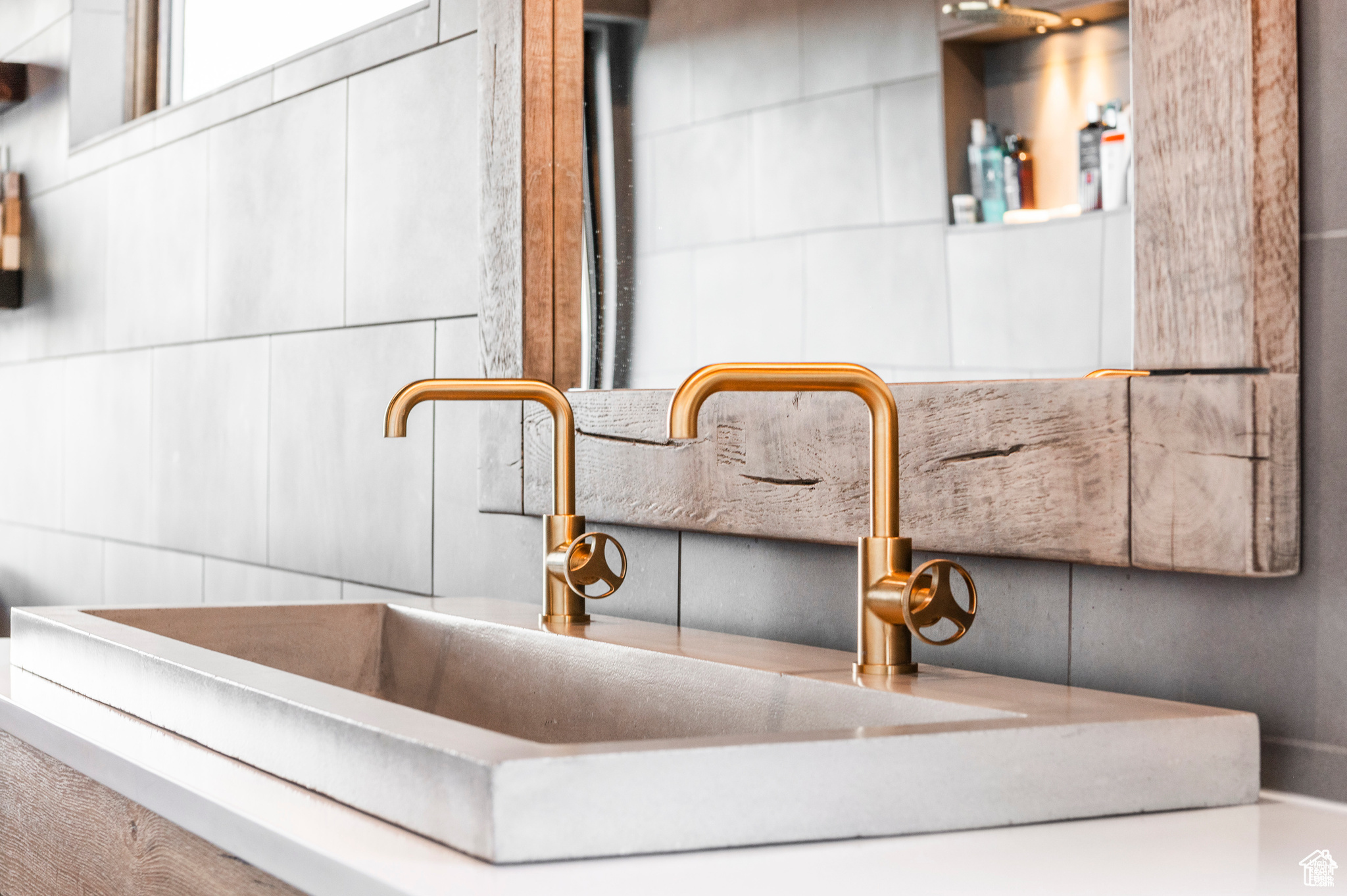 TIMBER LAKES - Residential