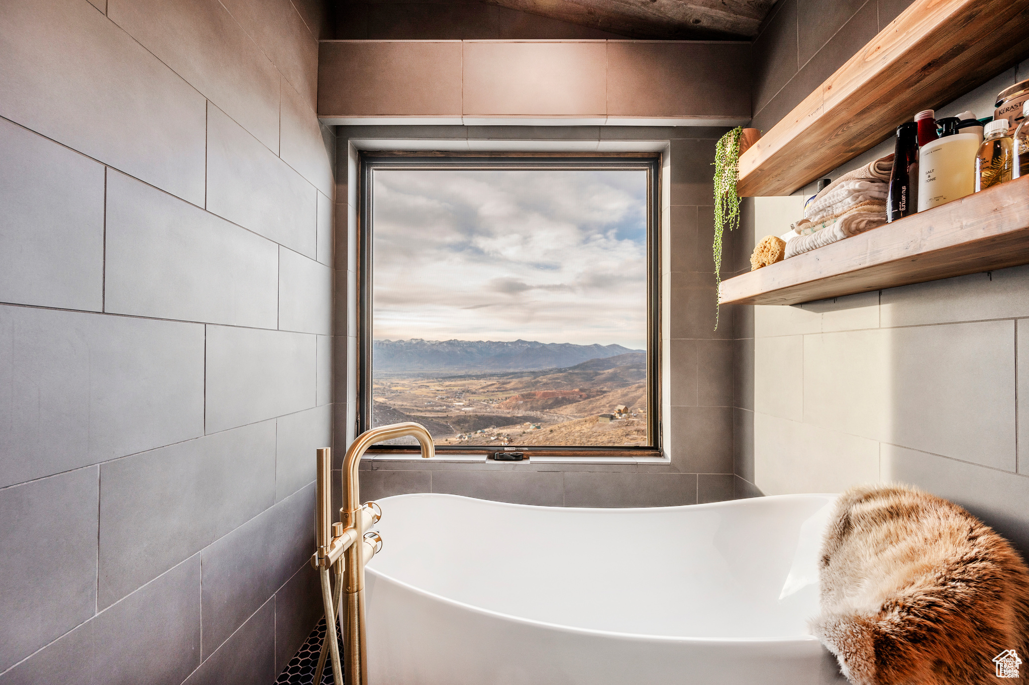 TIMBER LAKES - Residential