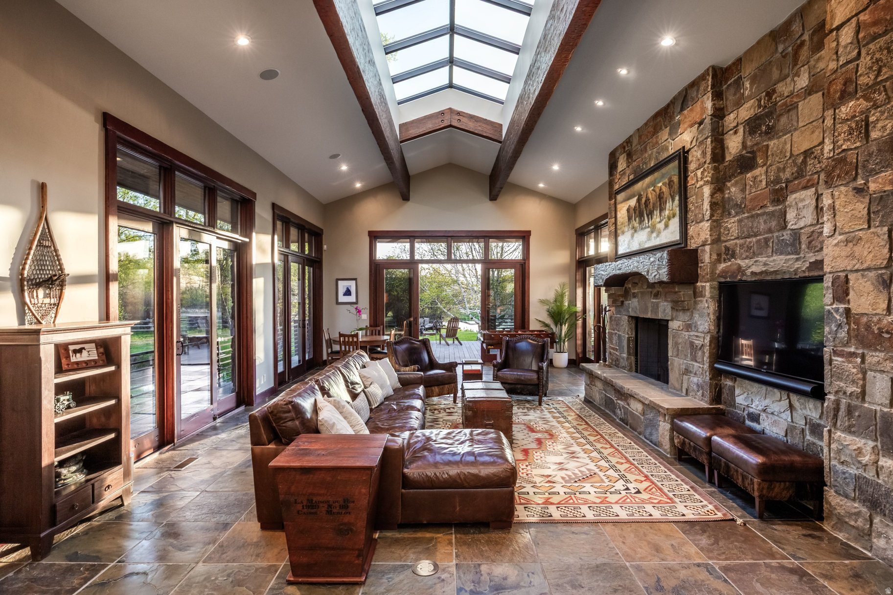 OAKLEY TOWN - Residential