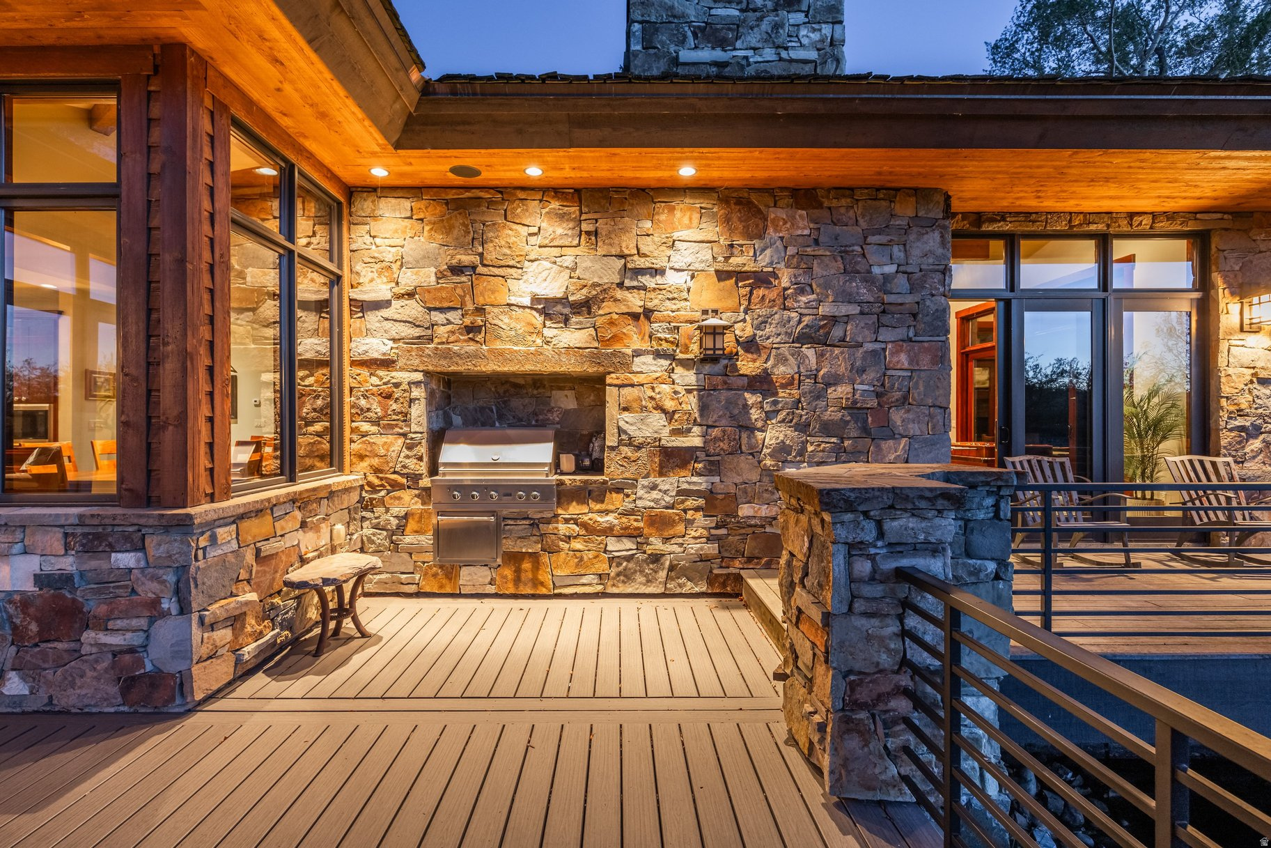 OAKLEY TOWN - Residential