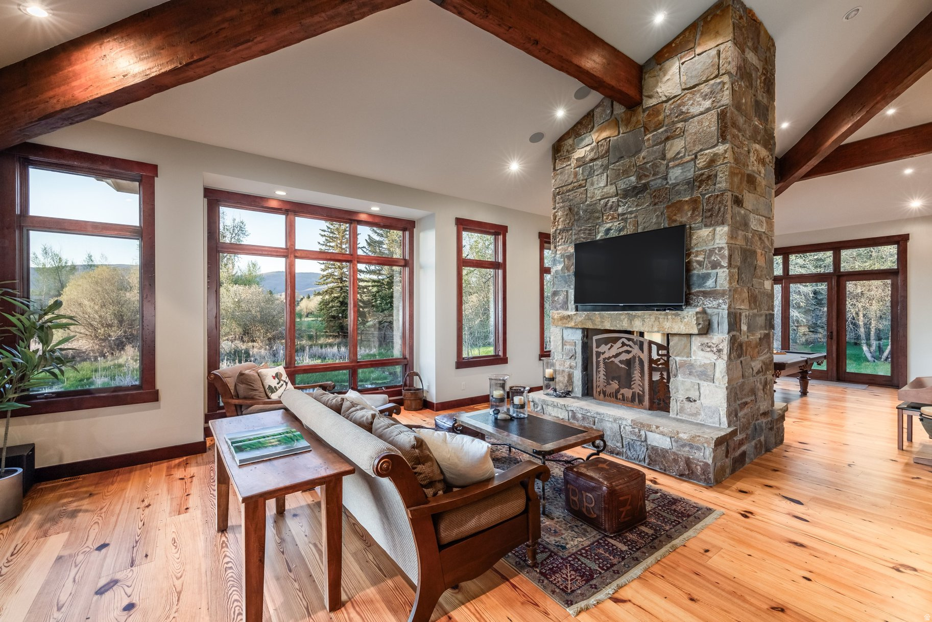 OAKLEY TOWN - Residential