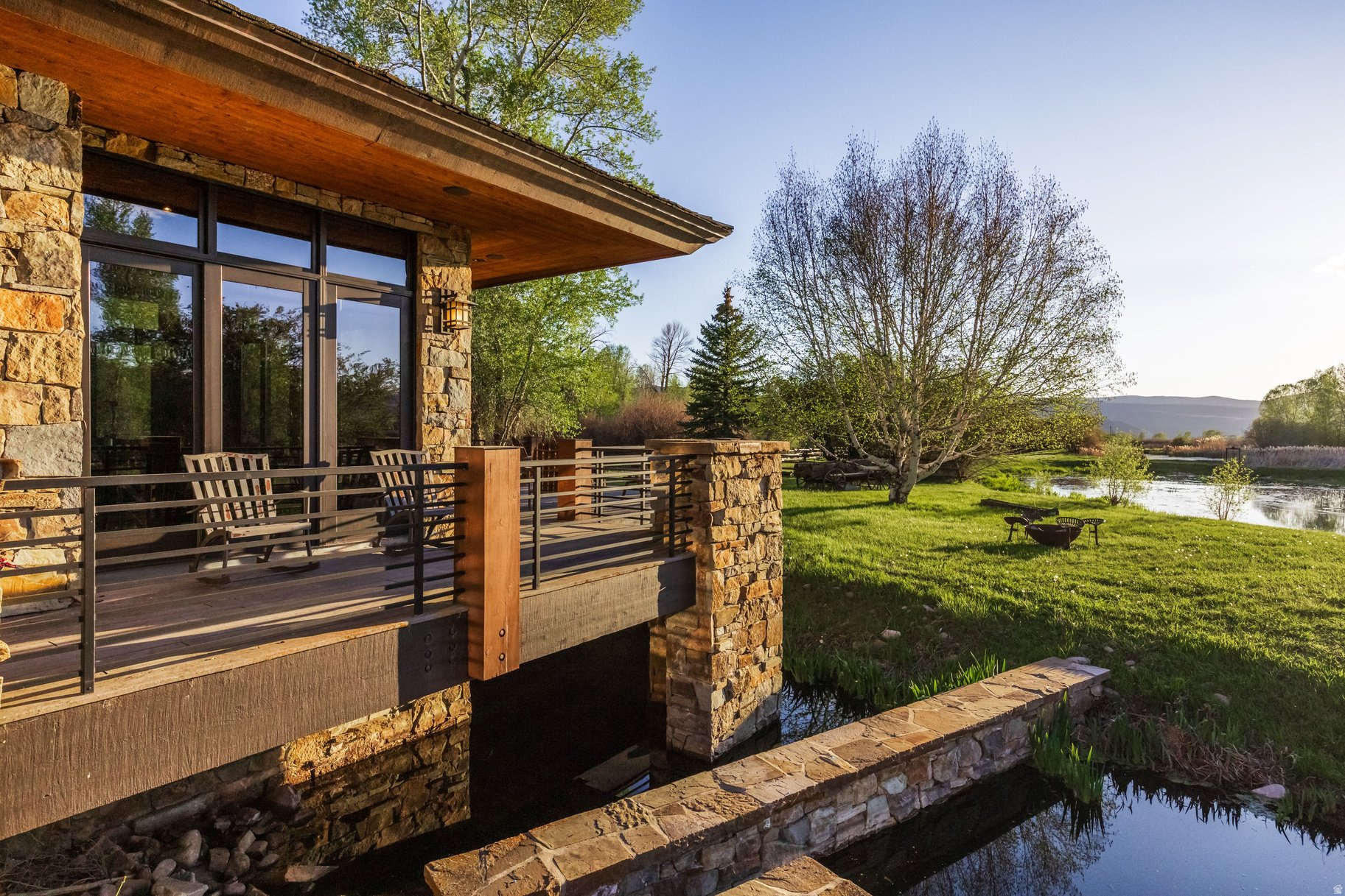 OAKLEY TOWN - Residential