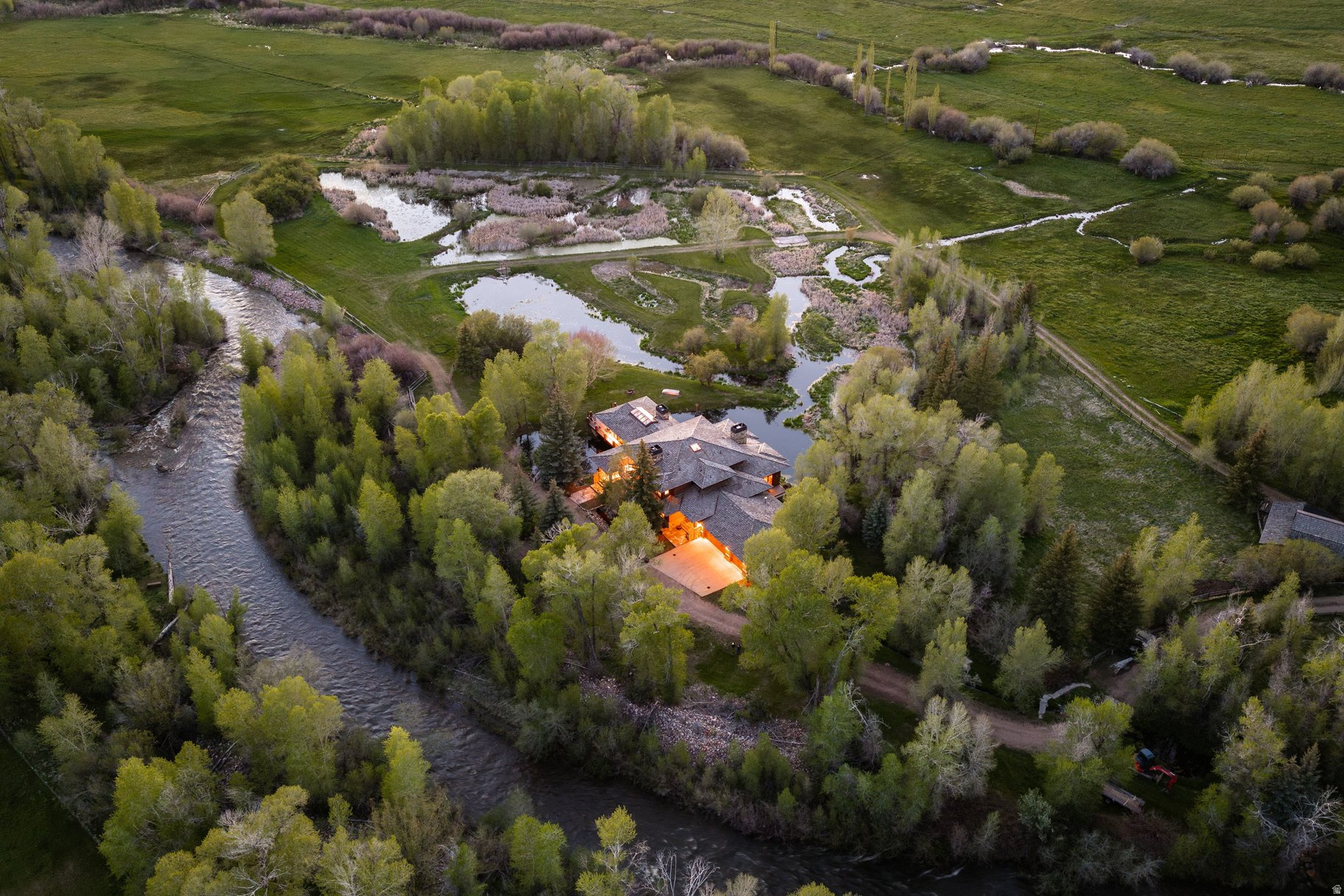 OAKLEY TOWN - Residential
