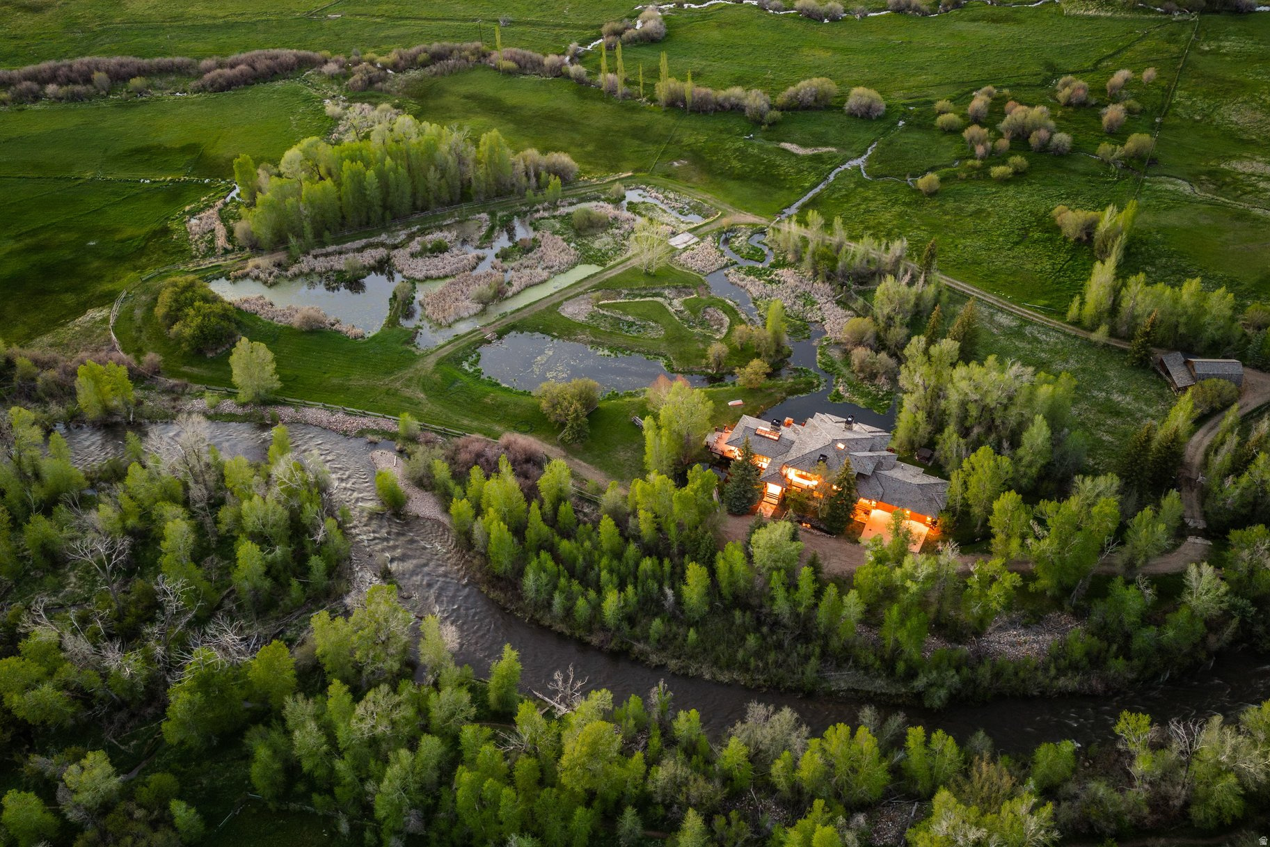 OAKLEY TOWN - Residential