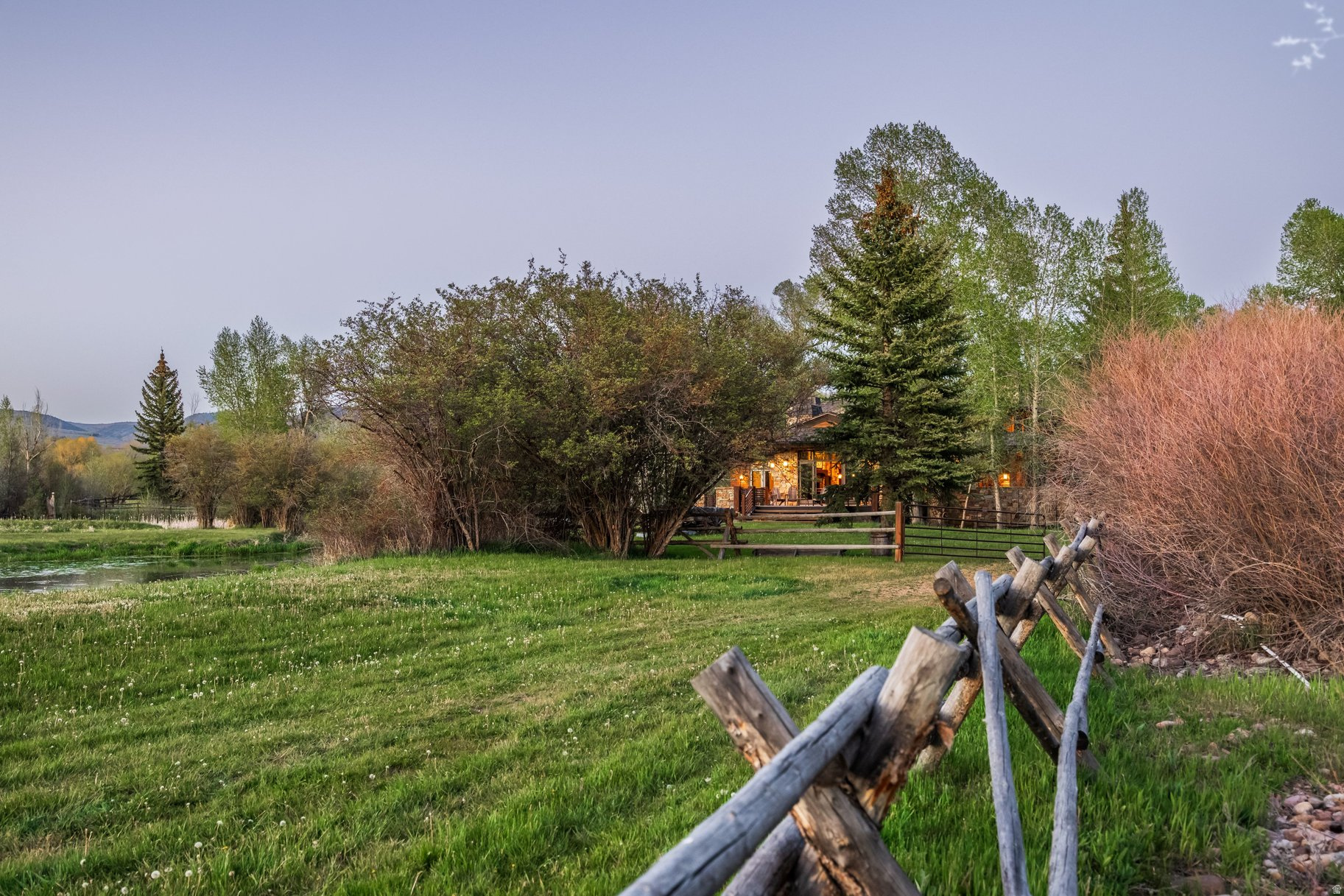 OAKLEY TOWN - Residential