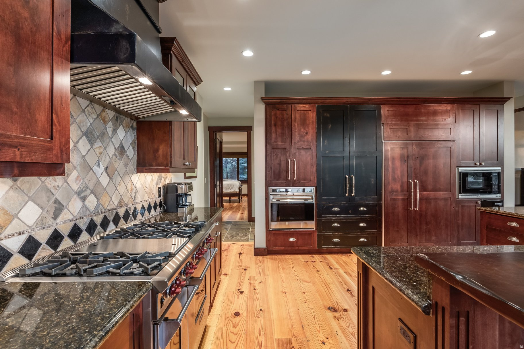 OAKLEY TOWN - Residential