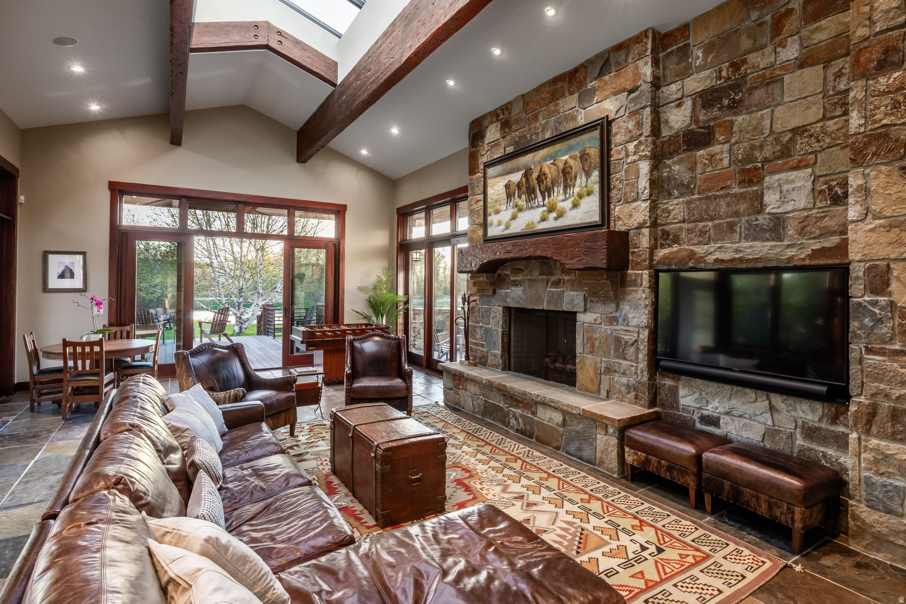 OAKLEY TOWN - Residential