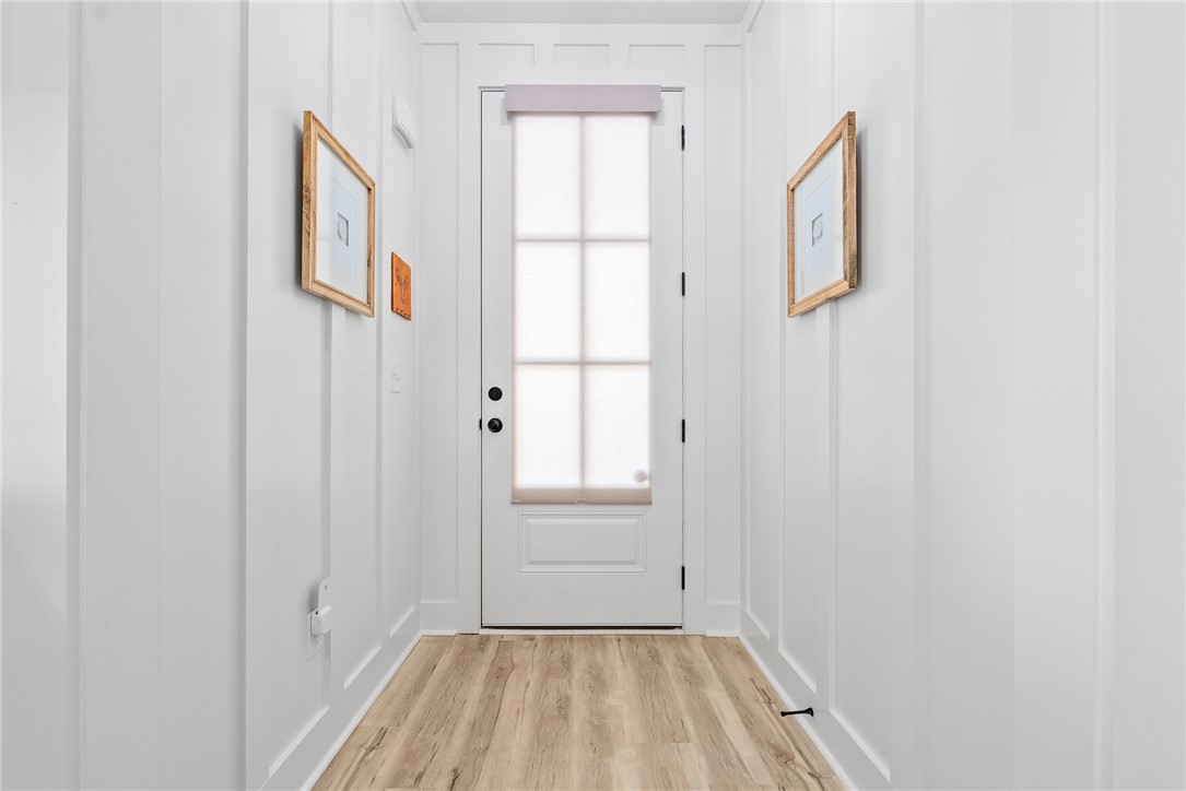 1061 WOODLAND Circle