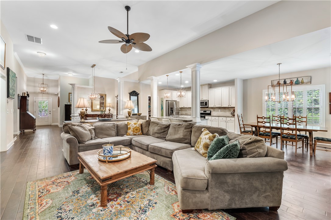 295 QUARRY Place
