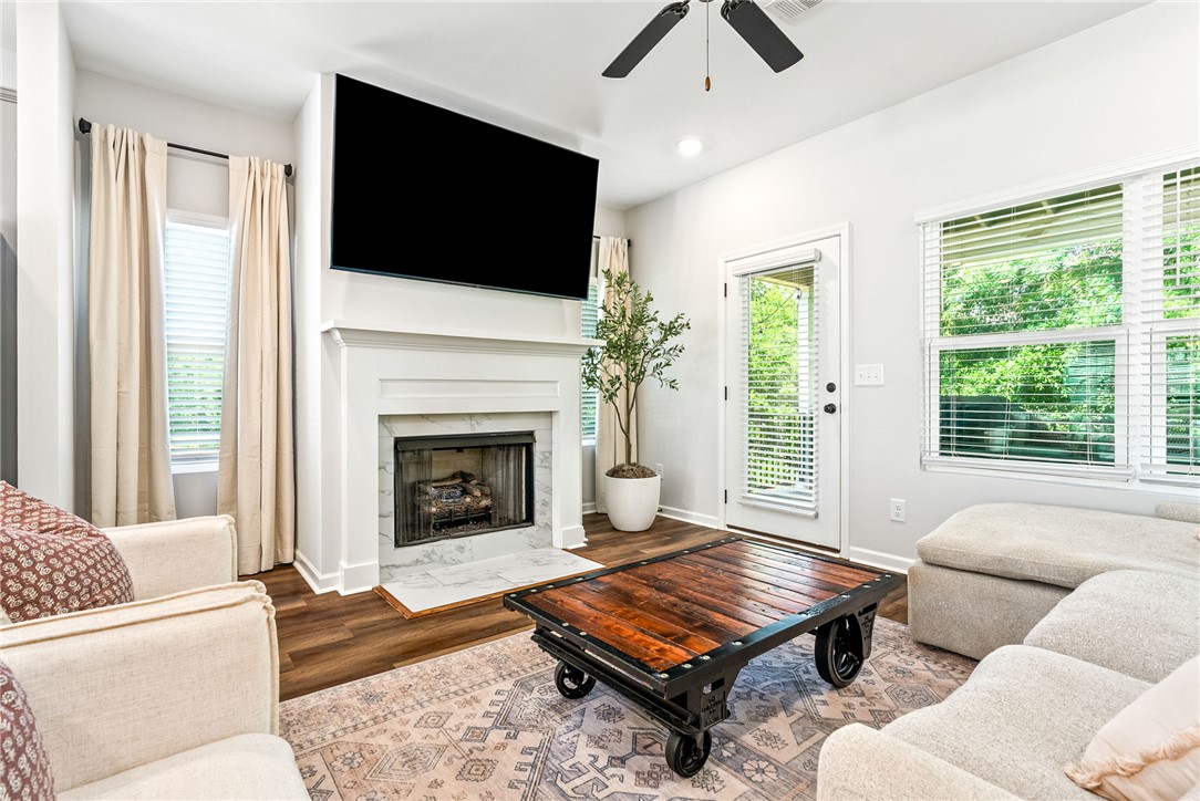569 WATERPOINT Way