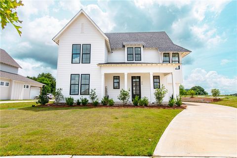 20 BLACKBERRY Boulevard Pike AL 36064