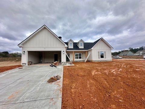 Photo of 1192 WILLOWS Drive, Opelika, AL 36801 (MLS # 177521)