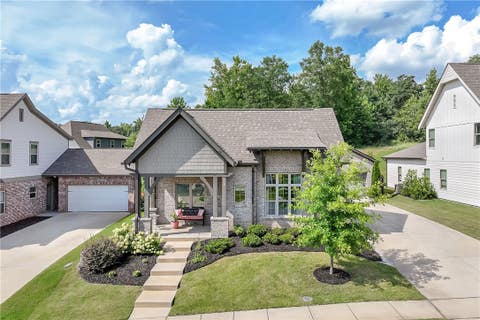 Photo of 804 CLEAR SPRING Drive, Auburn, AL 36830 (MLS # 181386)