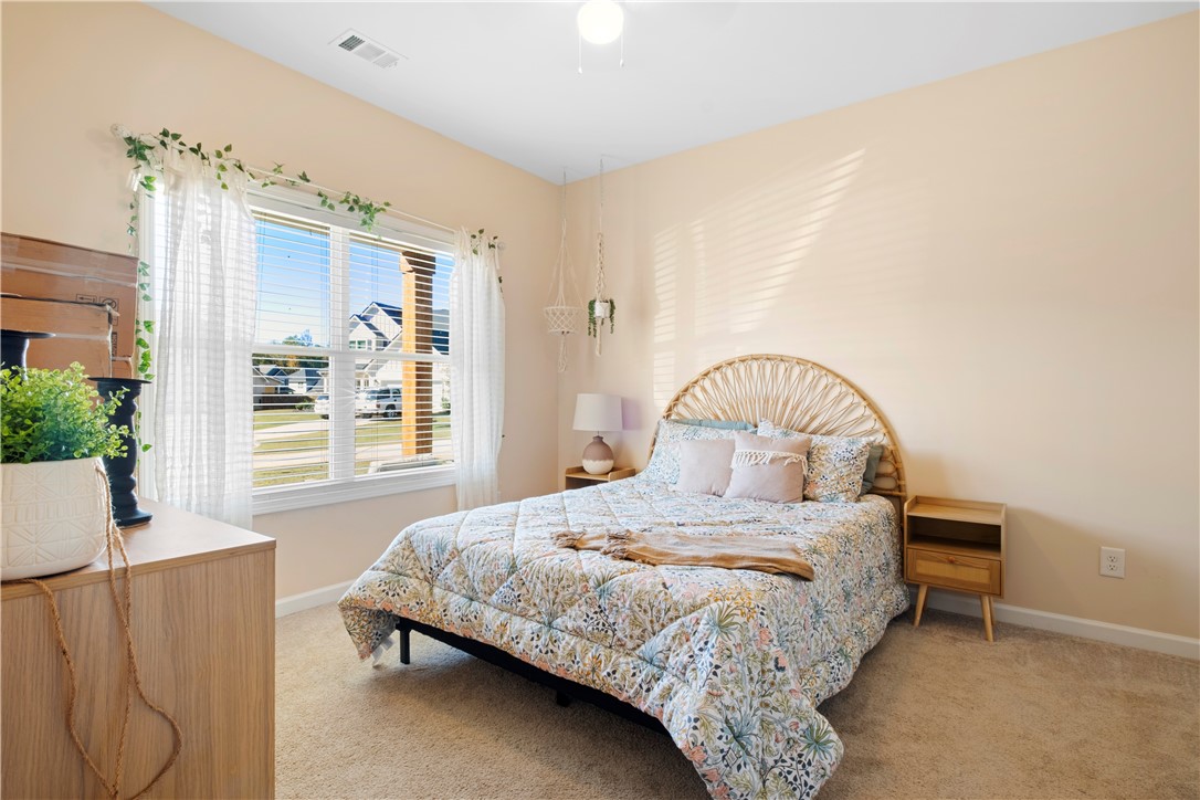 Opelika, Alabama 36801, United States, 4 Bedrooms Bedrooms, ,3 BathroomsBathrooms,Residential,Active,231303