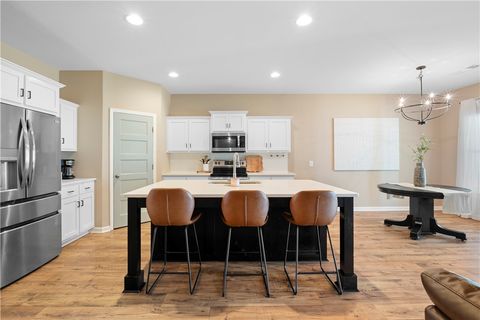 Photo of 1029 FINN Court, Opelika, AL 36801 (MLS # 177180)