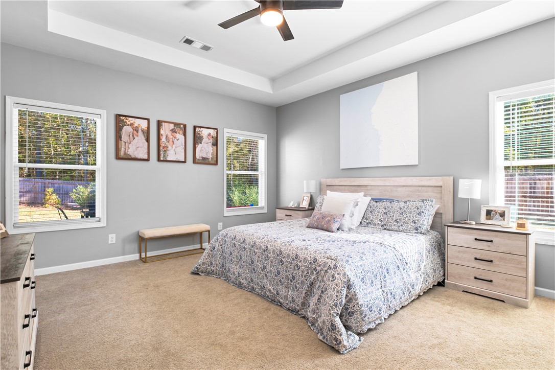 Opelika, Alabama 36801, United States, 4 Bedrooms Bedrooms, ,3 BathroomsBathrooms,Residential,Active,231303