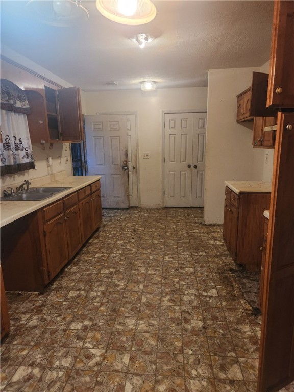 2803 OLD COLUMBUS Highway