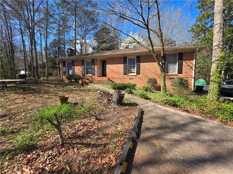 Photo of 778 N CARY Drive, Auburn, AL 36830 (MLS # 179327)