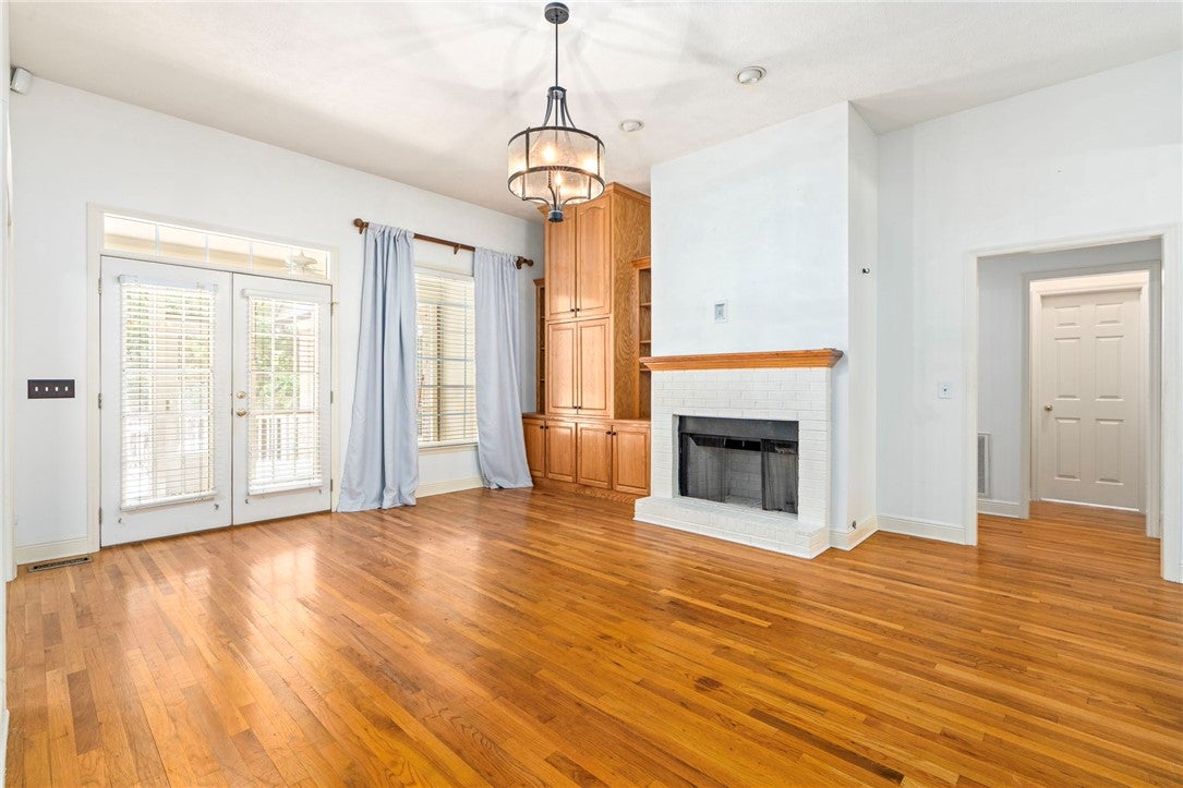 1264 SWEETWOOD Circle