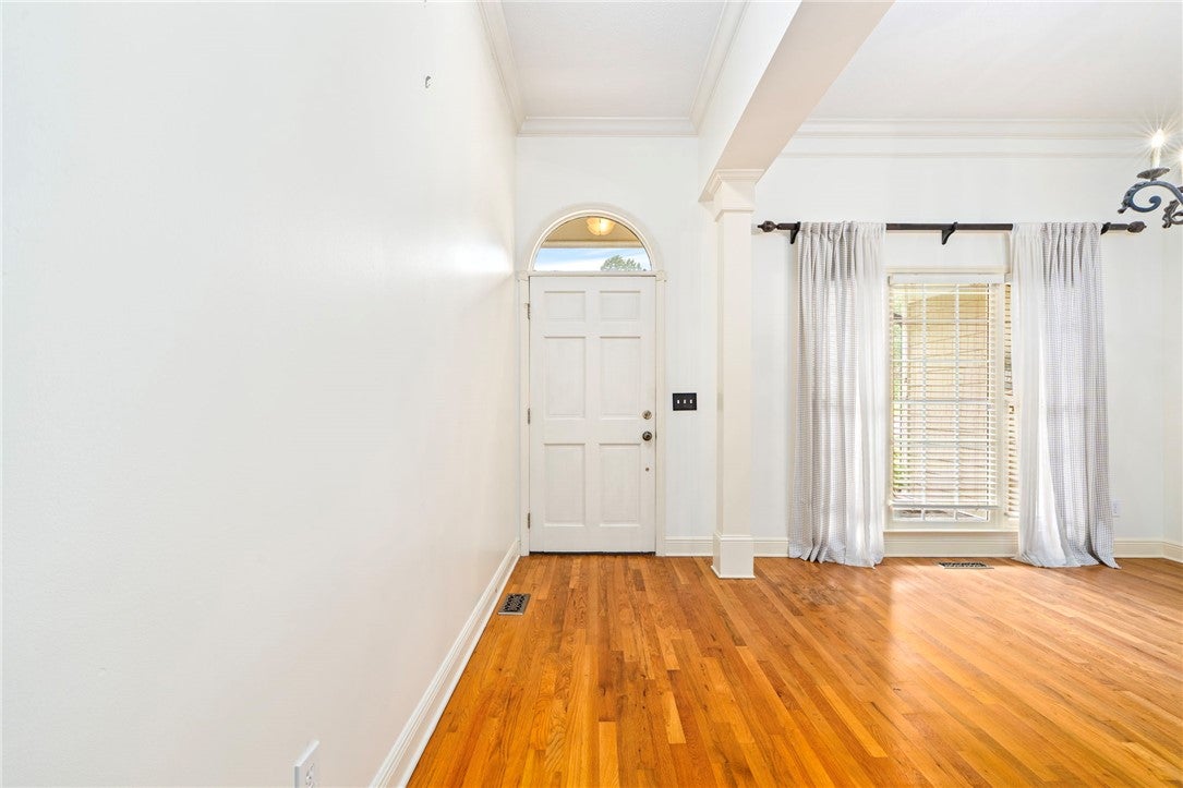 1264 SWEETWOOD Circle