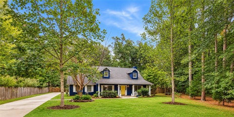 Photo of 2329 ROCKDELL Lane, Auburn, AL 36830 (MLS # 182575)