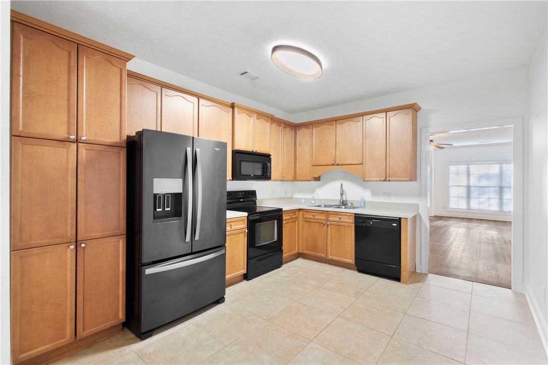 1630 ACADEMY Drive 608