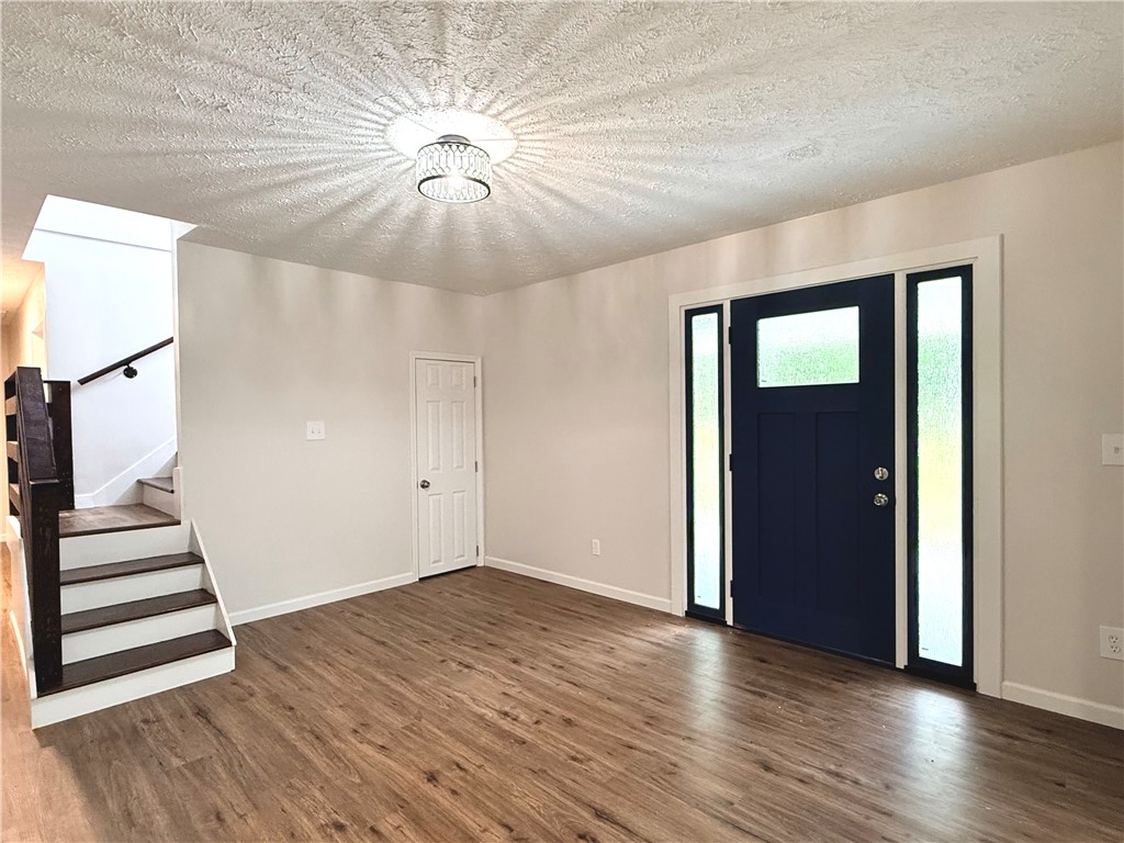 9 LEE ROAD 684