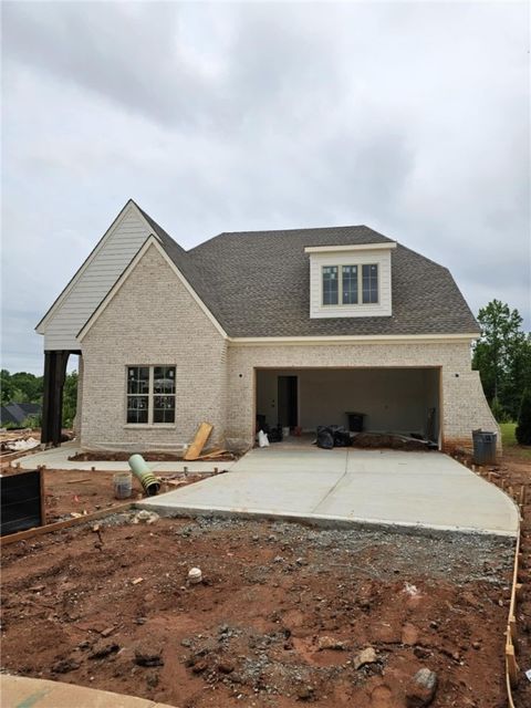 105 BENZ Court Auburn AL 36830