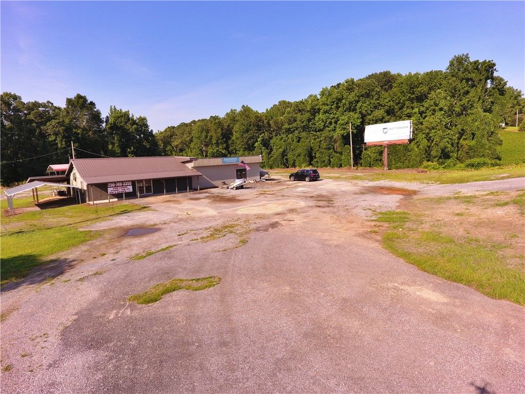 Photo of 6752 HIGHWAY 280, Alexander City, AL 35010 (MLS # 175474)