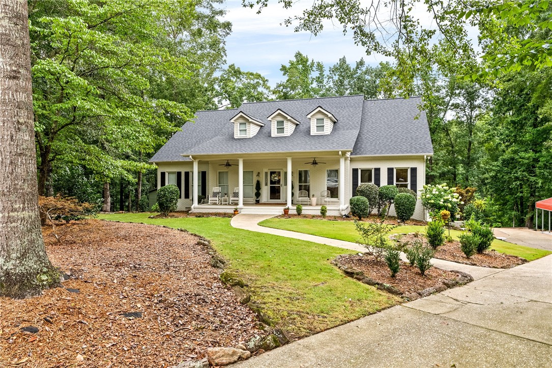 255 HEDGEROW Circle