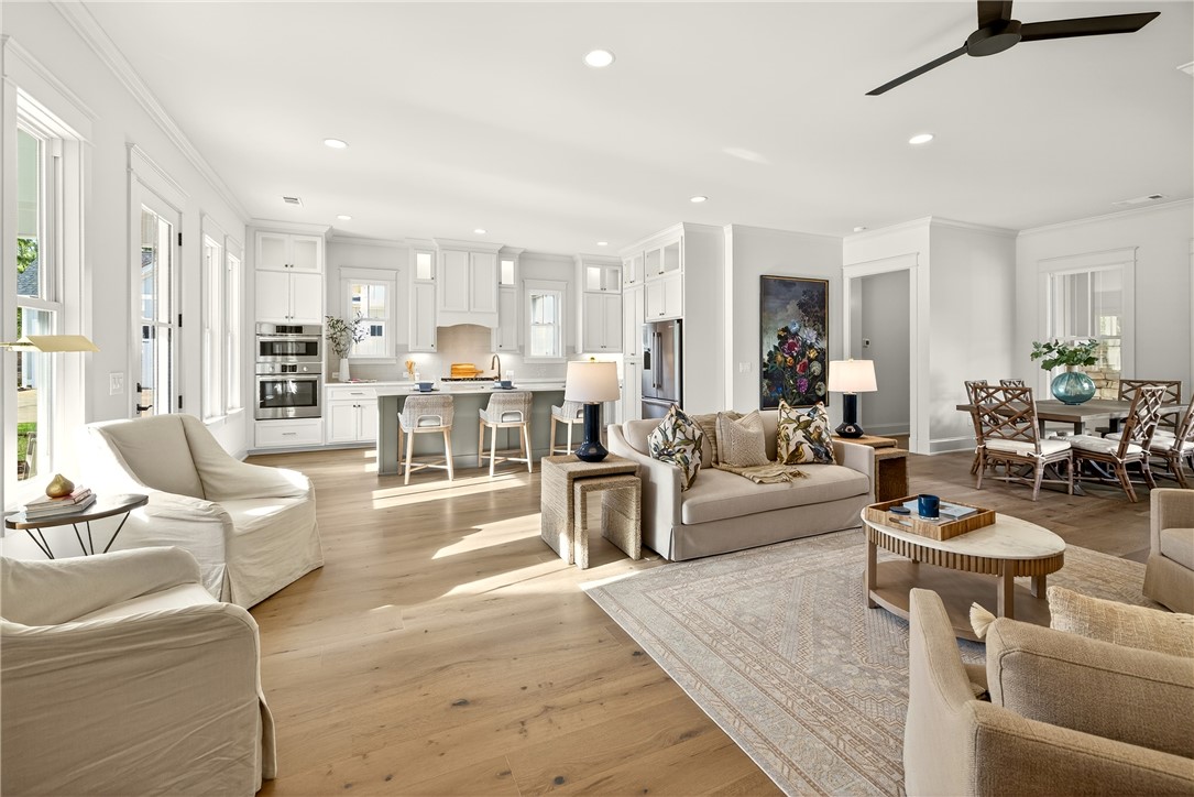 3027 NATIONAL VILLAGE Parkway