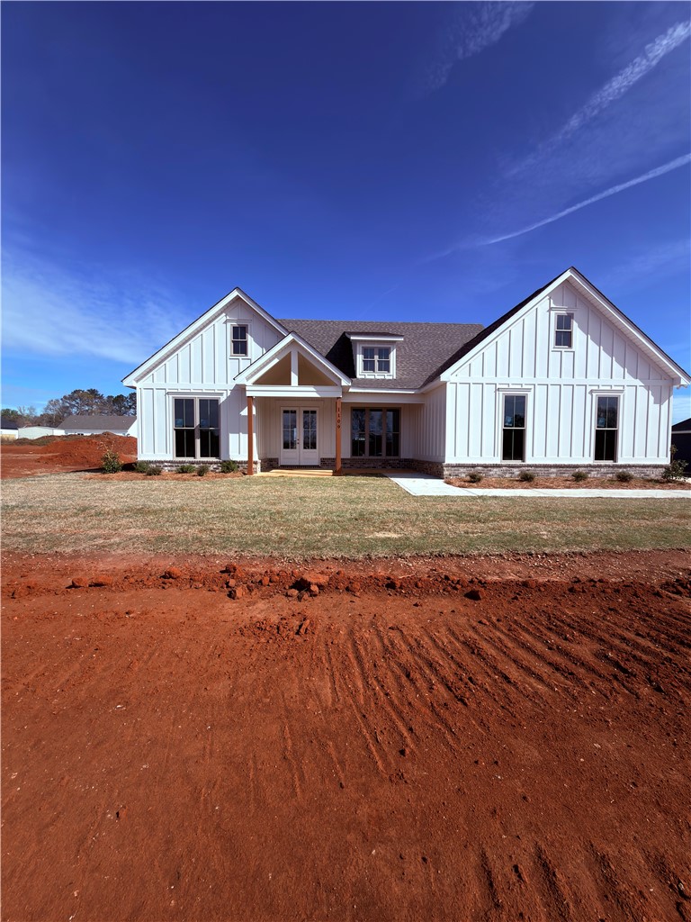 Photo 1 of 13 — 1109 CLARA Drive E, Valley, AL 36854