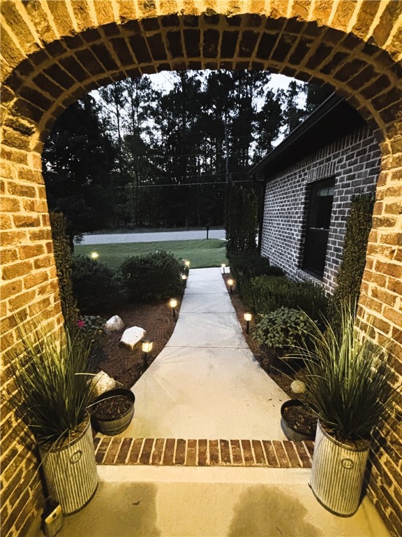 825 STILLWATERS Drive