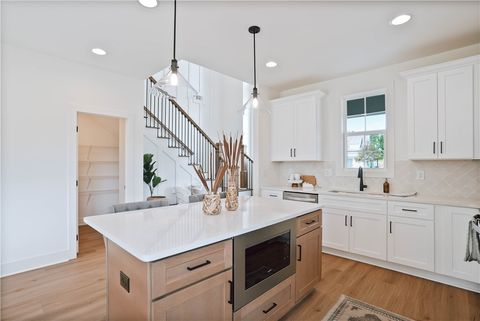 175 FIREFLY Lane Opelika AL 36804