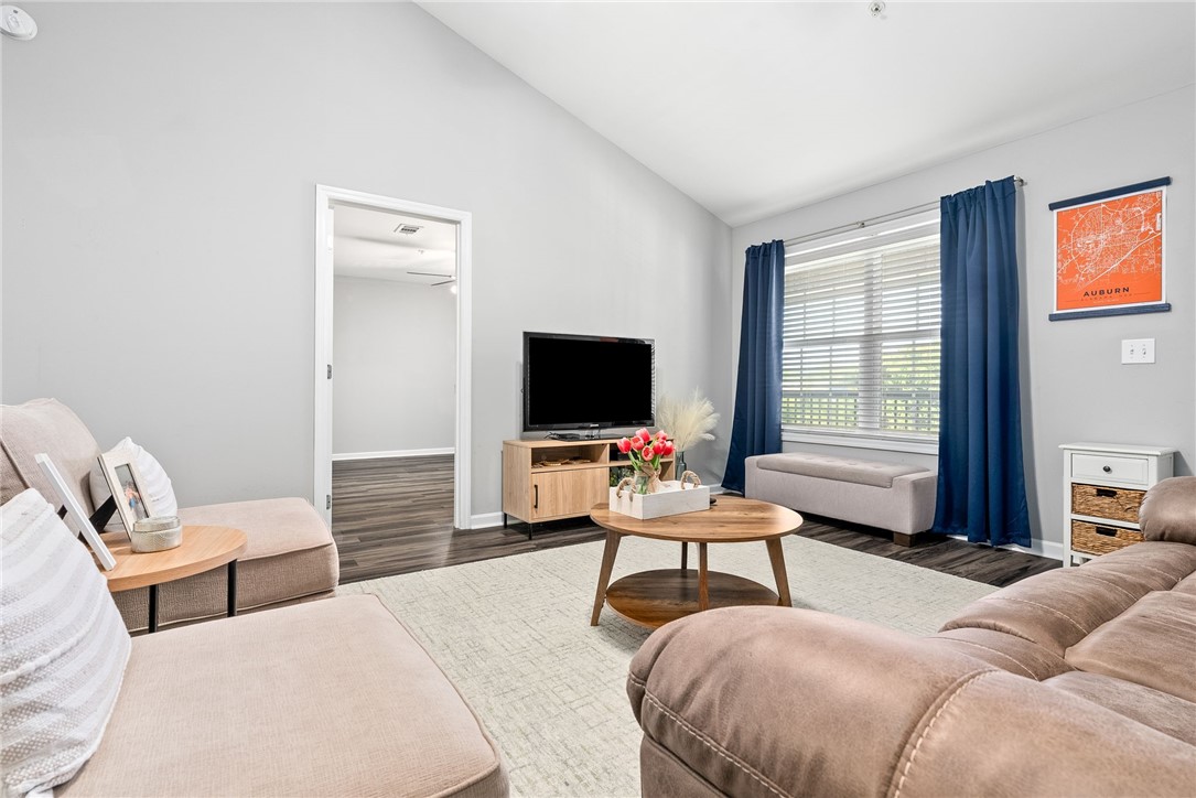 402 W GLENN Avenue 306A