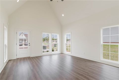 Photo of 99 BRADLEY Lane, Auburn, AL 36830 (MLS # 178701)