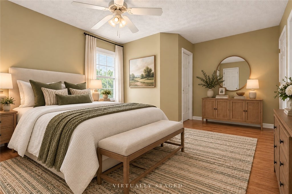 Photo of 1477 N DONAHUE Drive #504, Auburn, AL 36830 (MLS # 182208)