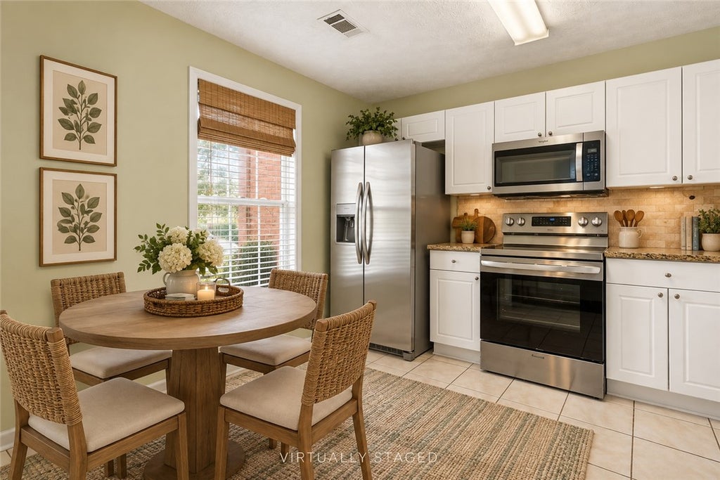 Photo of 1477 N DONAHUE Drive #504, Auburn, AL 36830 (MLS # 182208)