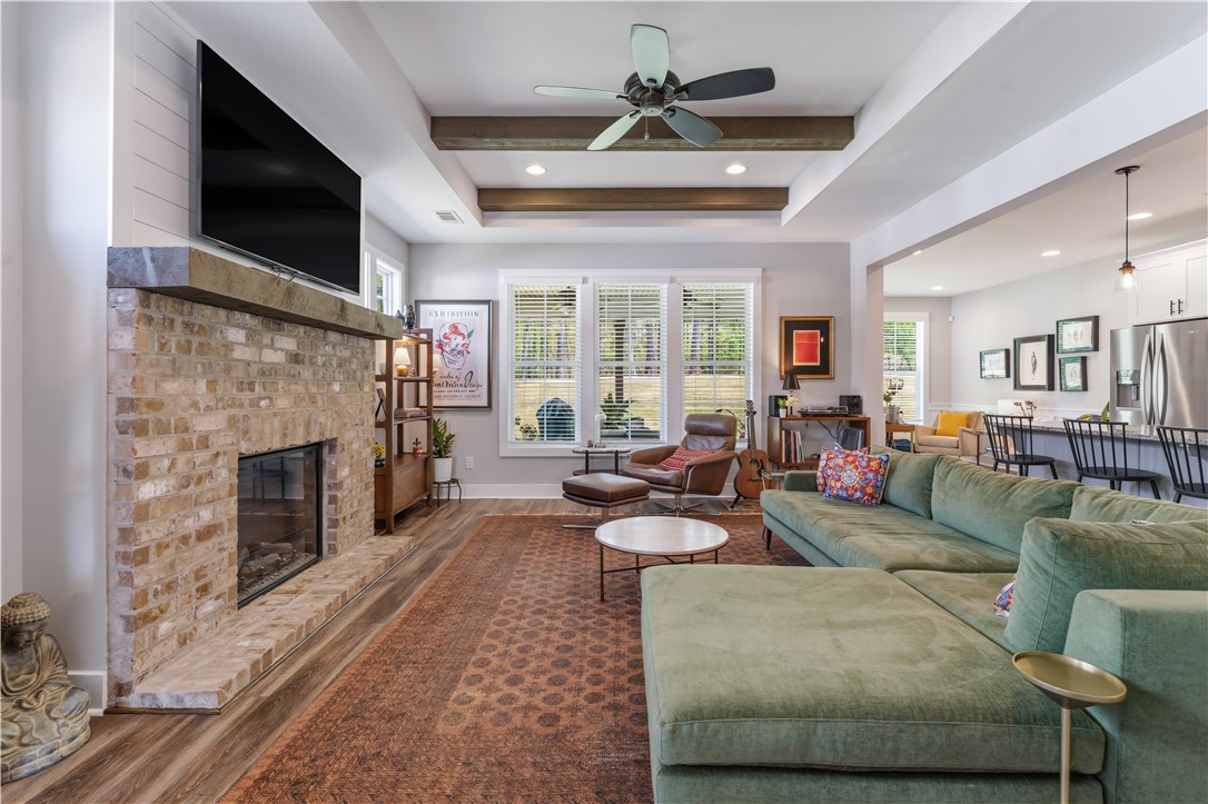 1513 DARTMOUTH Drive