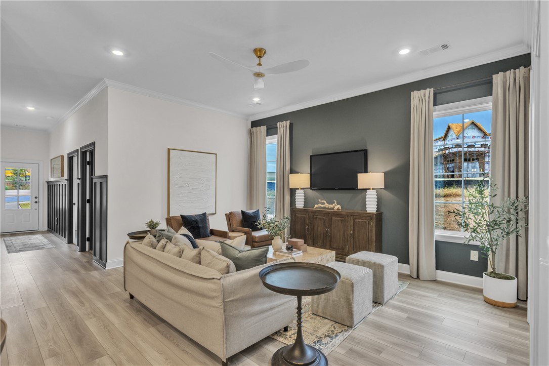 1767 WOODLAND PINES Lane 264