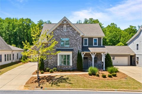 Photo of 1599 JEMISON Place, Auburn, AL 36830 (MLS # 178649)