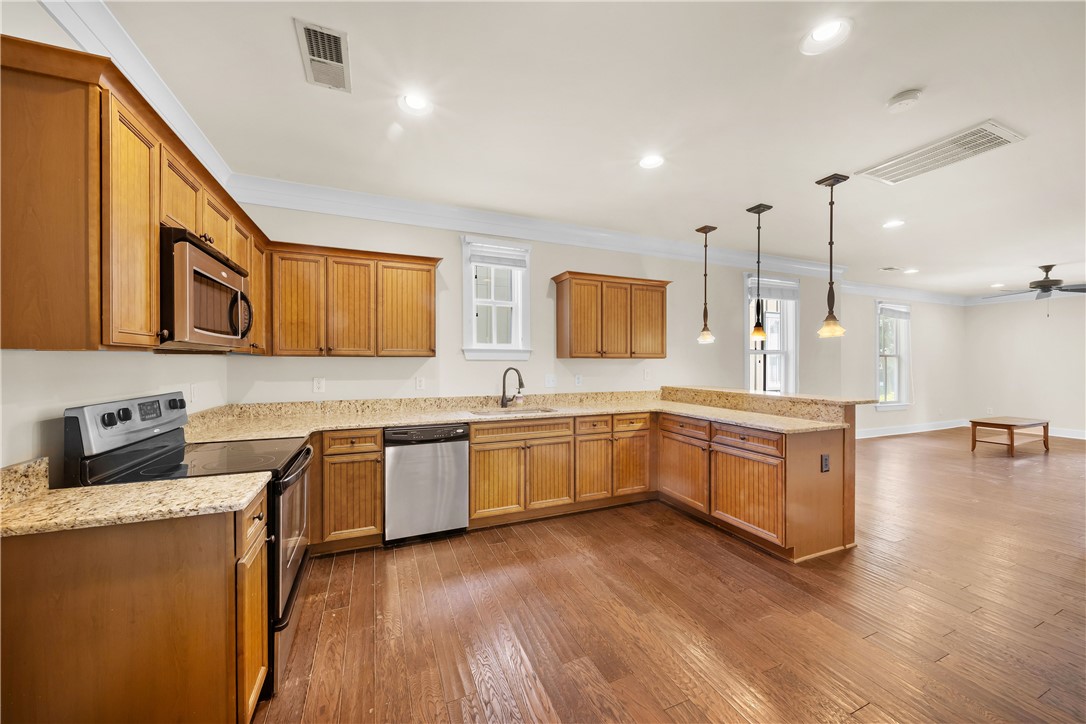 650 DEKALB Street 1130
