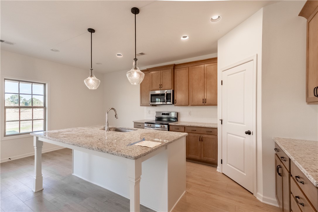 18 HEARTLAND Boulevard