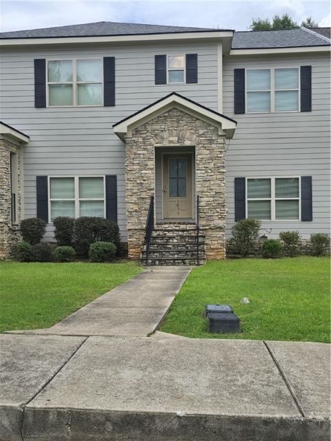 1821 19th Court Valley AL 36854