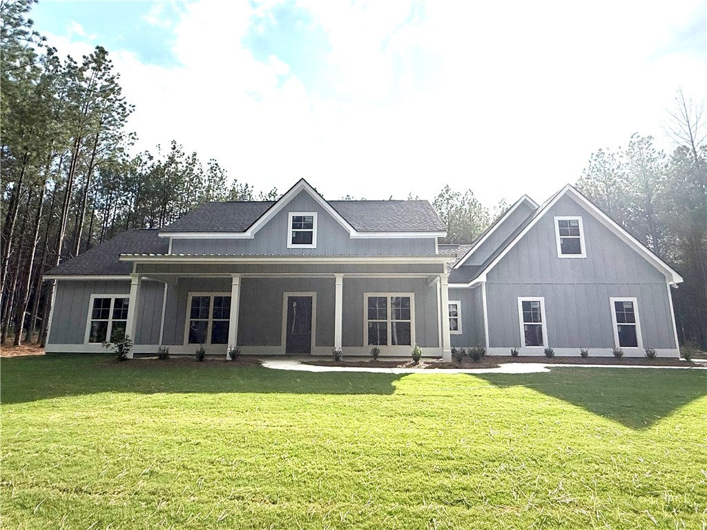 Photo of 9020 LEE ROAD 175, Salem, AL 36874 (MLS # 182403)