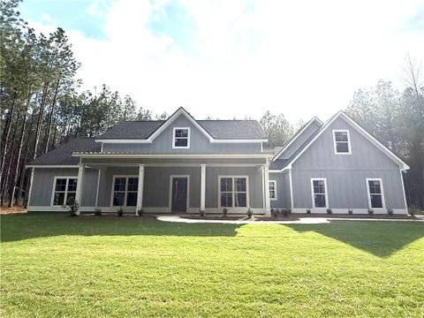 Photo of 9020 LEE ROAD 175, Salem, AL 36874 (MLS # 182403)