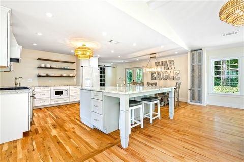 Photo of 102 N RYAN Street, Auburn, AL 36830 (MLS # 174928)