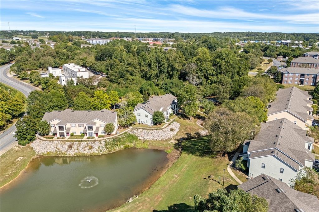 Photo of 447 W LONGLEAF Drive #206, Auburn, AL 36830 (MLS # 177010)