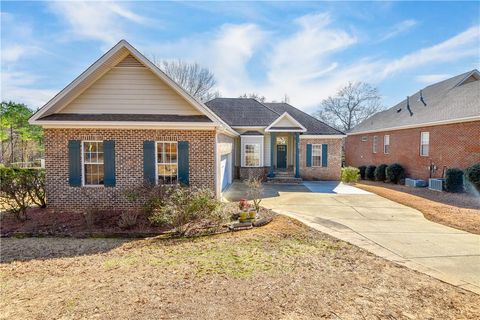 Photo of 866 STANTON Drive, Auburn, AL 36830 (MLS # 178807)