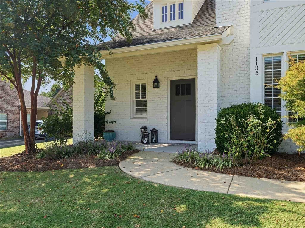 1135 SOUTHRIDGE Court